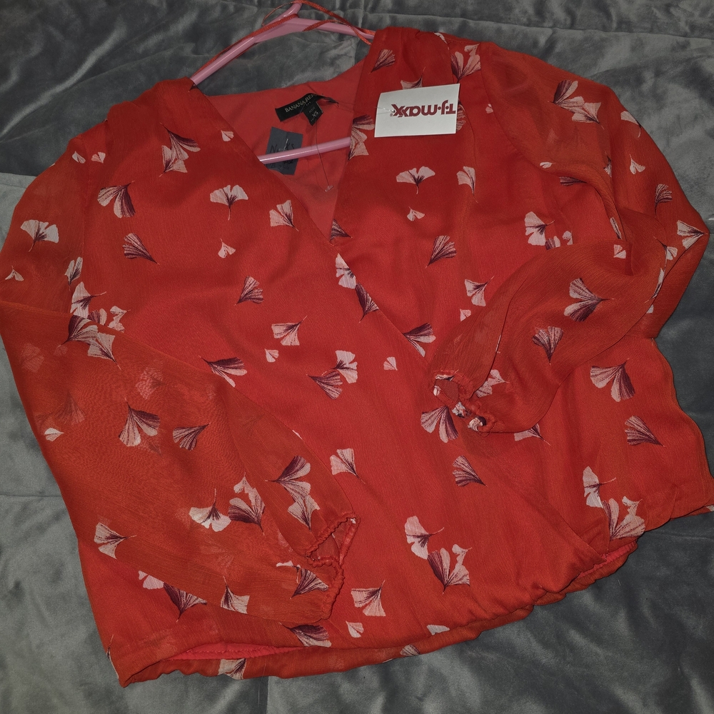 NWT Banana Republic Red Floral Top